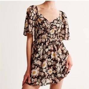 Abercrombie angel sleeve smocked waist mini dress Floral Print